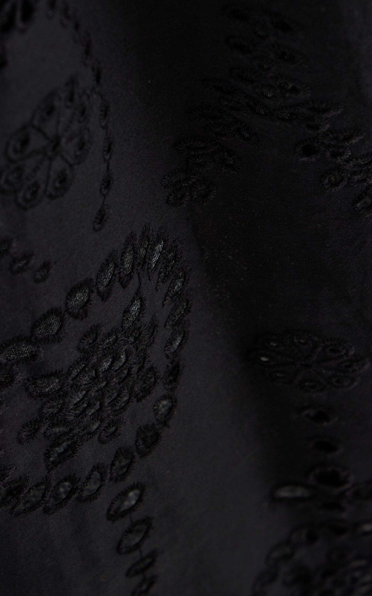Knit and Broderie Anglaise Cotton Midi Dress Full of charm simple and atmospheric