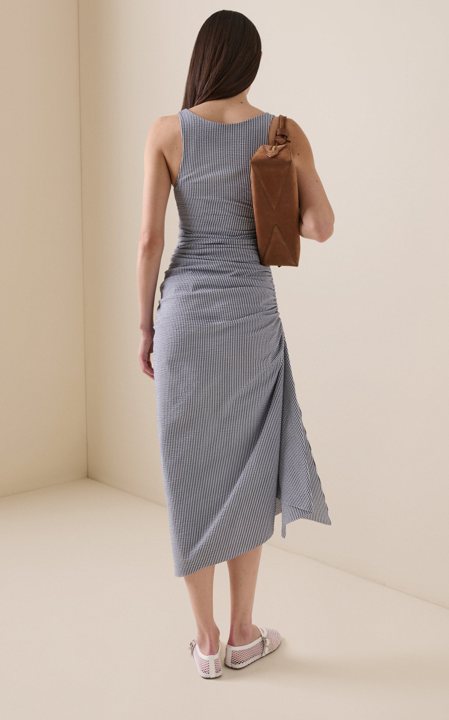 Gathered Striped-Seersucker Midi Dress Full of charm simple and atmospheric