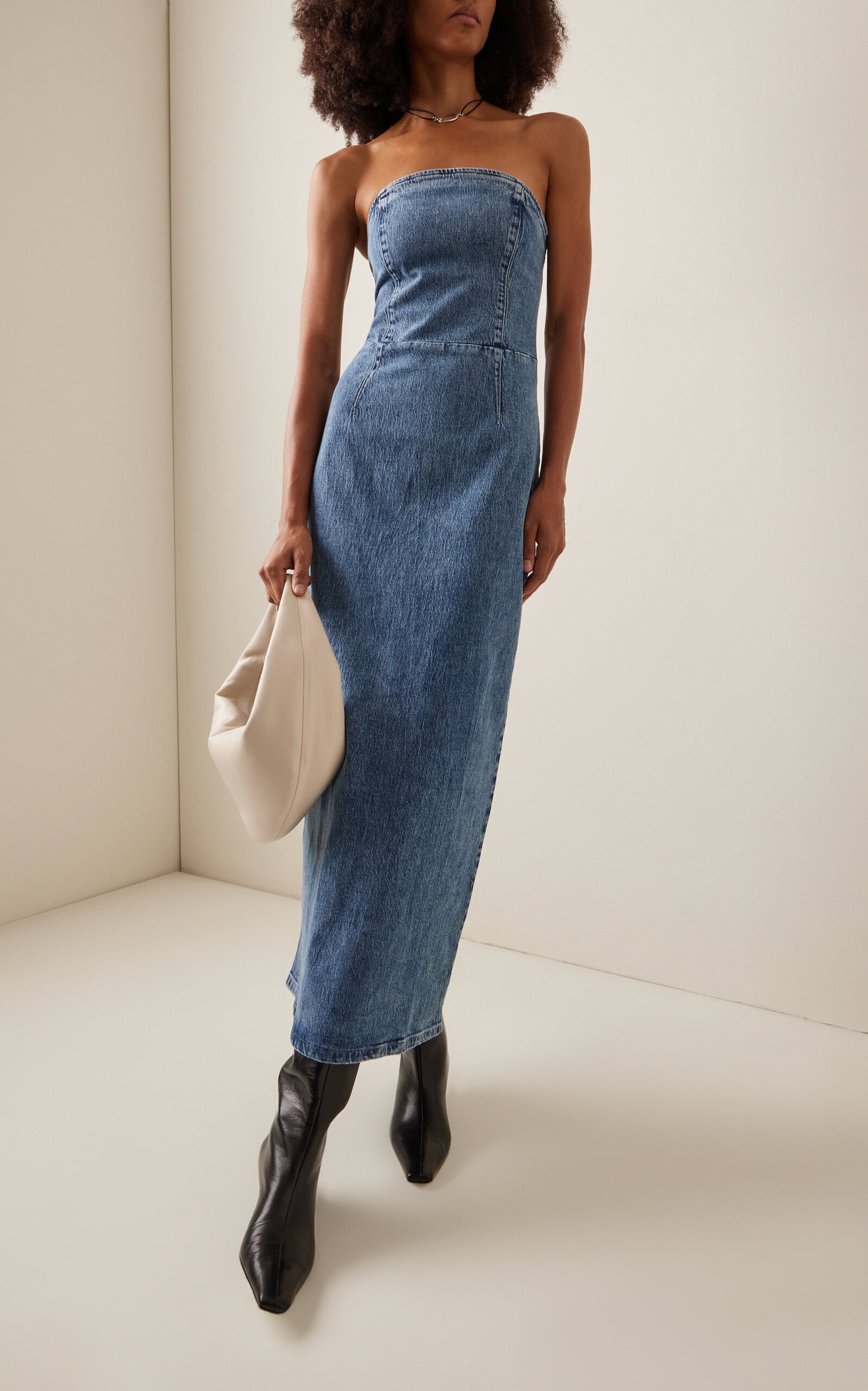 Frenchie Denim Dress Frenchie Denim Full of charm simple and atmospheric