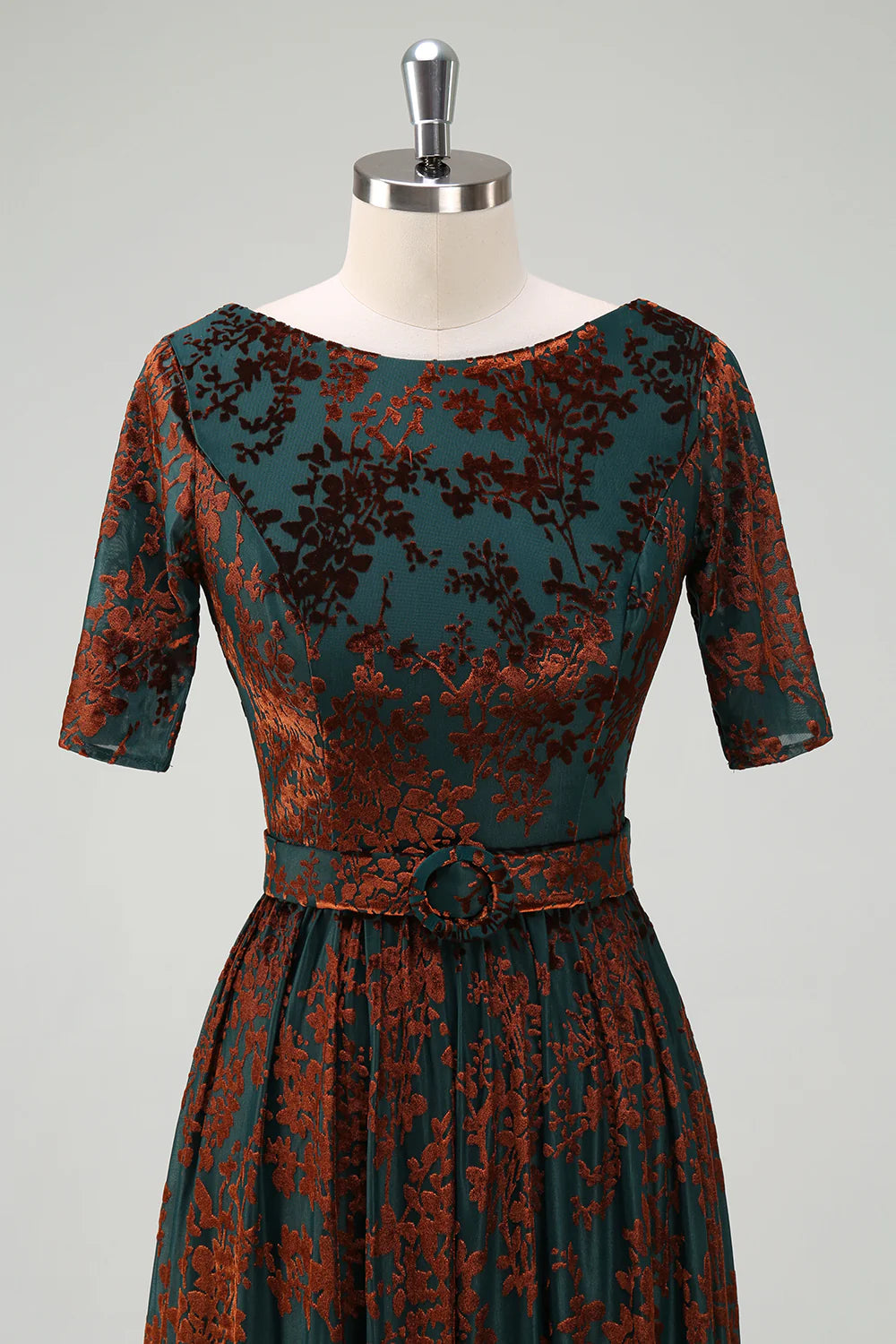 Green A Line Ruffled Burnout Velvet Dress with Short Sleeves