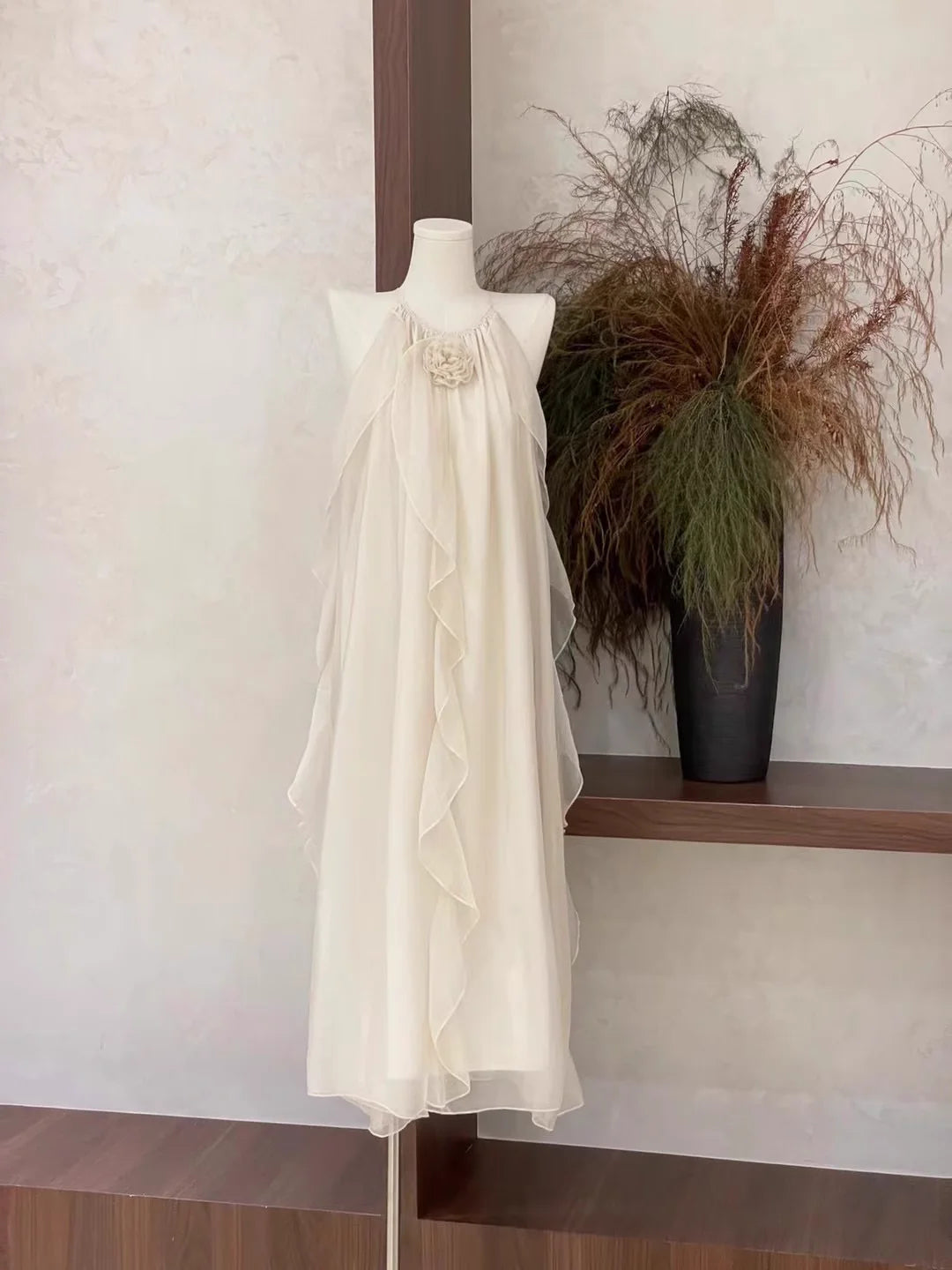Cute A line Scoop Ruffled Ivory Long Women's Holiday Dresses simple gentle atmospheric and unique desi Bring summer colors to enhance whiteness