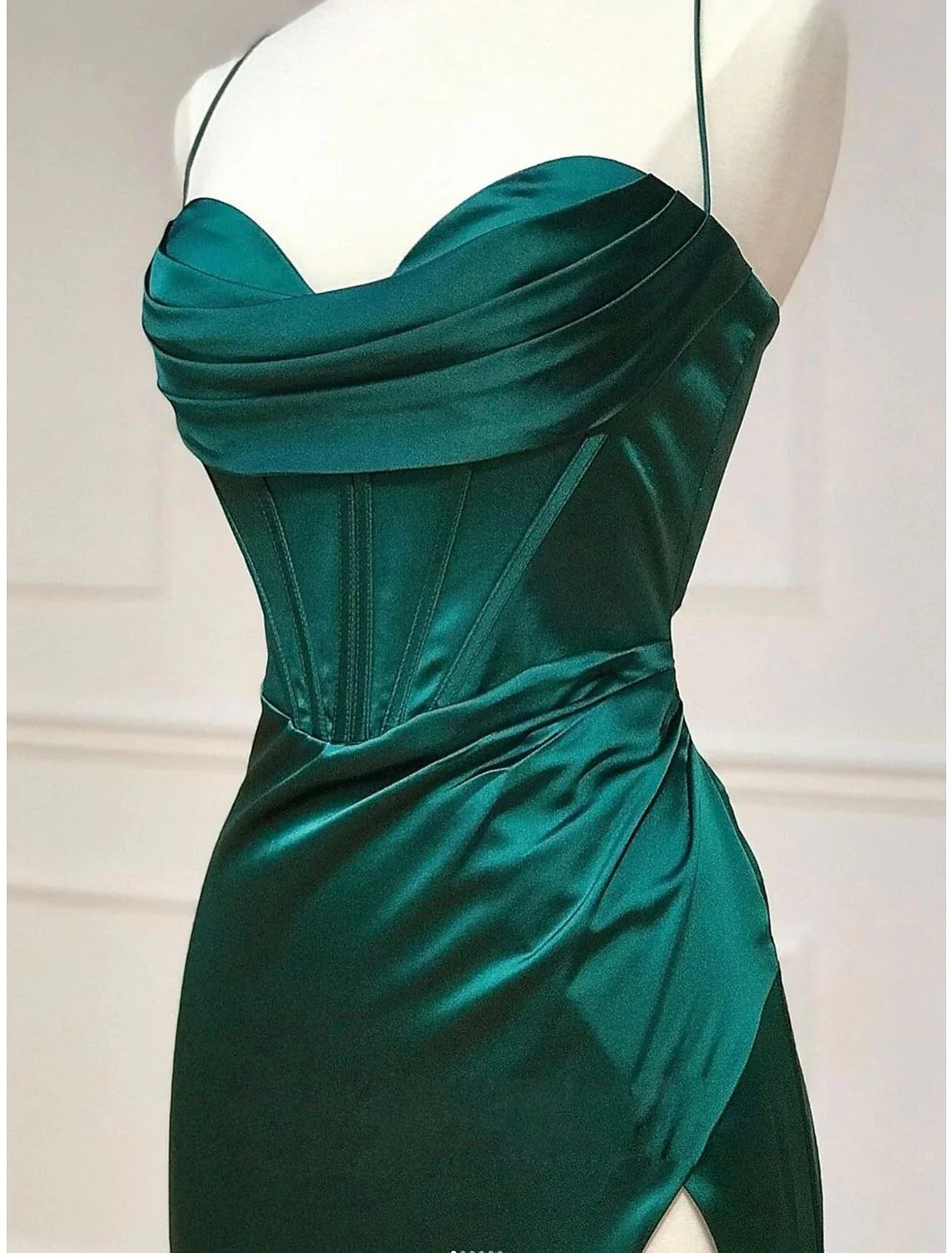 Evening Gown Empire Dress Formal Wedding Party Floor Length Sleeveless Spaghetti Strap Satin Backless with Pleats simple gentle atmospheric and unique desi Bring summer colors to enhance whiteness