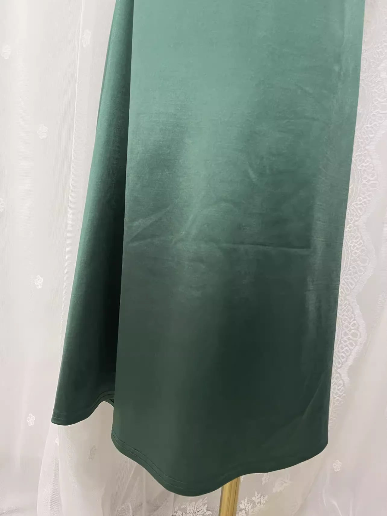 Simple Sheath Spaghetti Straps Green Long Vacation Dress Birthday Outfits simple gentle atmospheric and unique desi Bring summer colors to enhance whiteness