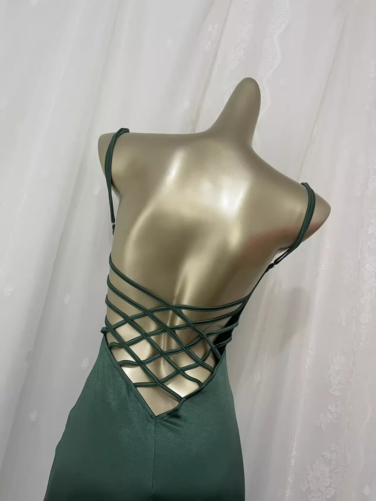 Simple Sheath Spaghetti Straps Green Long Vacation Dress Birthday Outfits simple gentle atmospheric and unique desi Bring summer colors to enhance whiteness