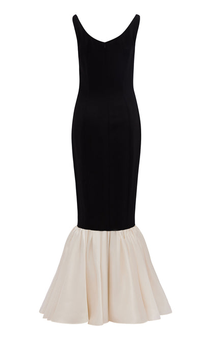 Edda Organza-Hem Silk Gown Gentle beautiful and grand