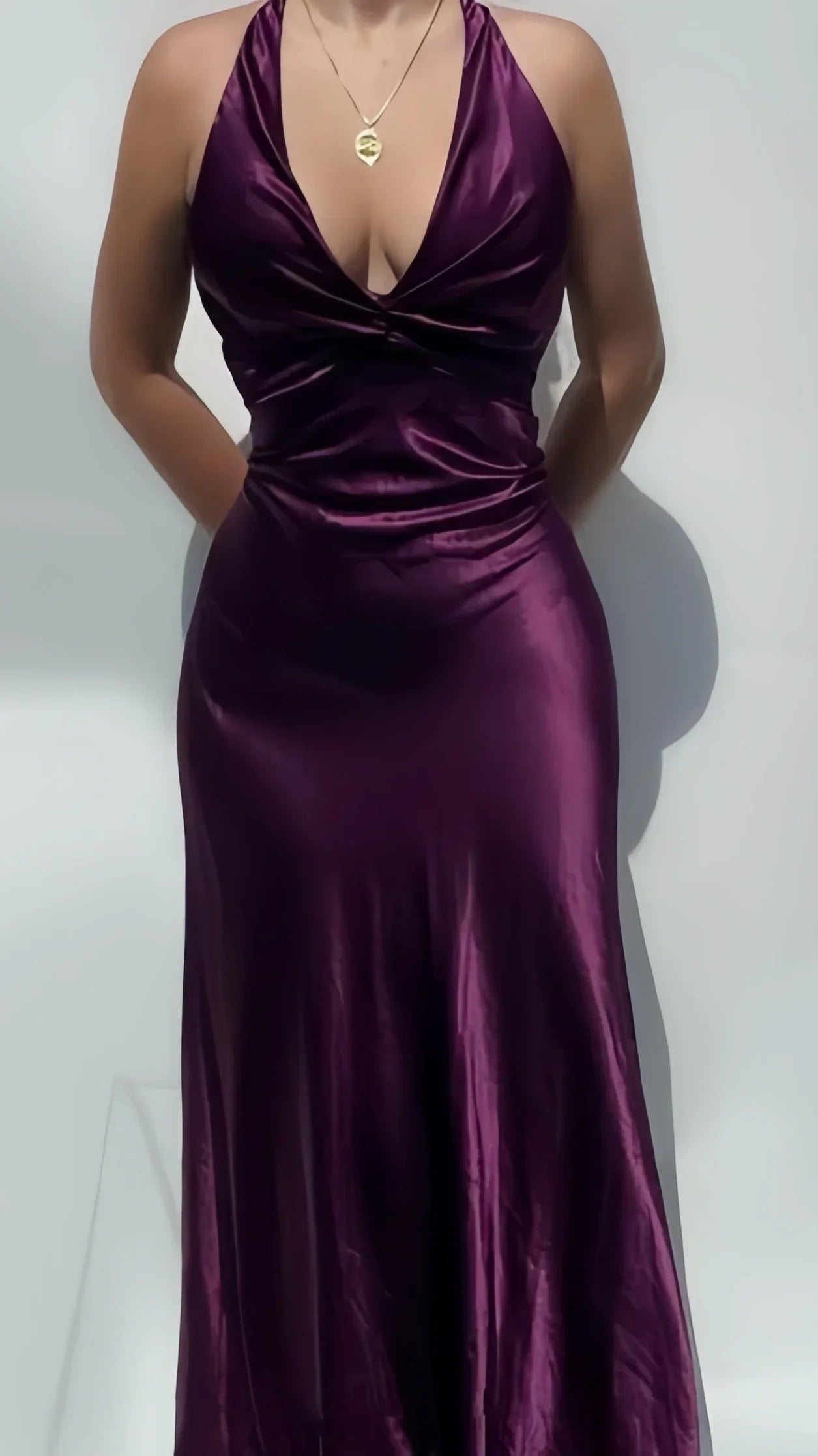 Sexy V-Neck Long Prom Evening Dresses Simple Party Dresses Mermaid GownHammered Satin Gathered Dress Simple atmospheric beautiful and unique desig