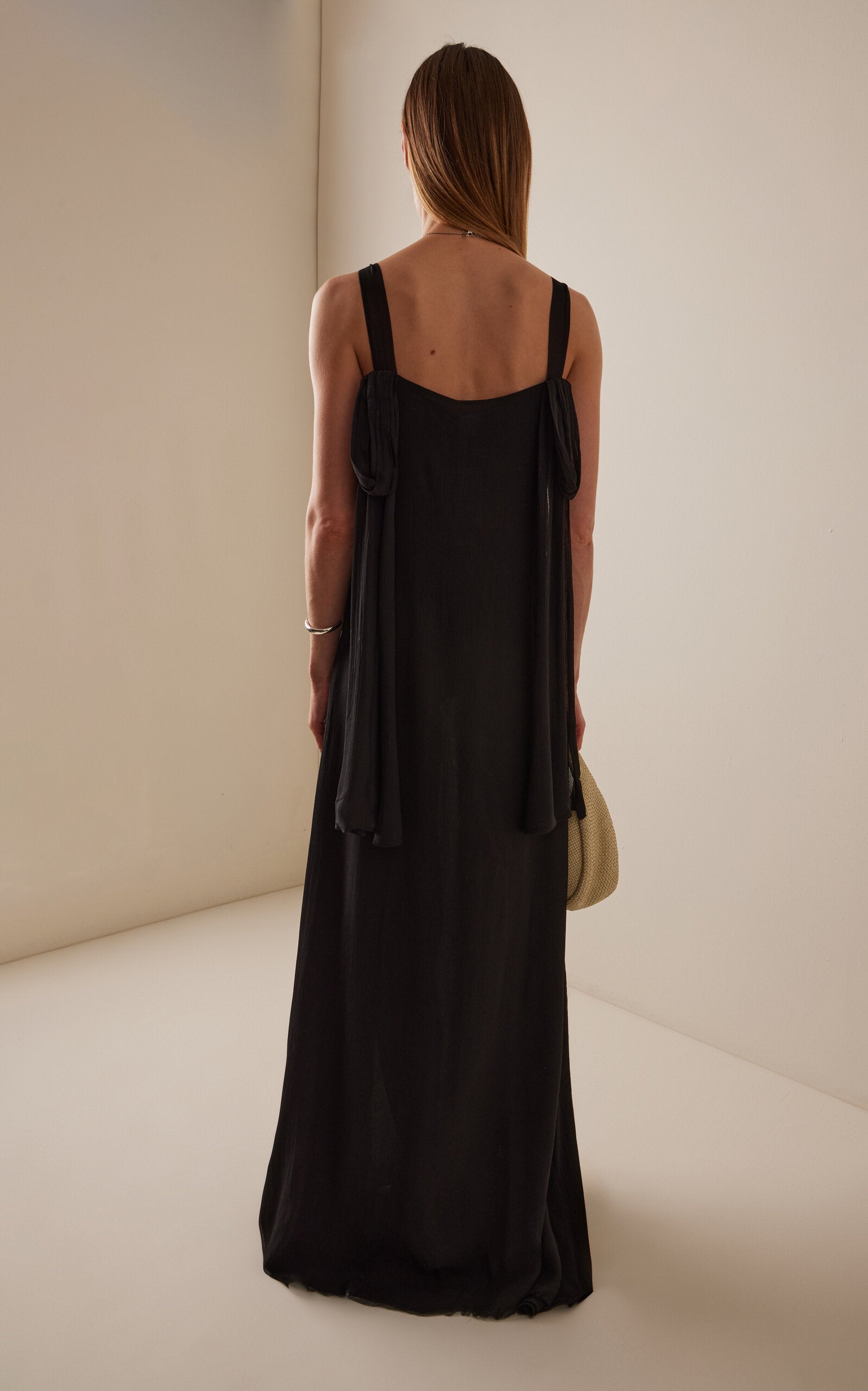 Silk-Chiffon Gown Gentle beautiful and grand