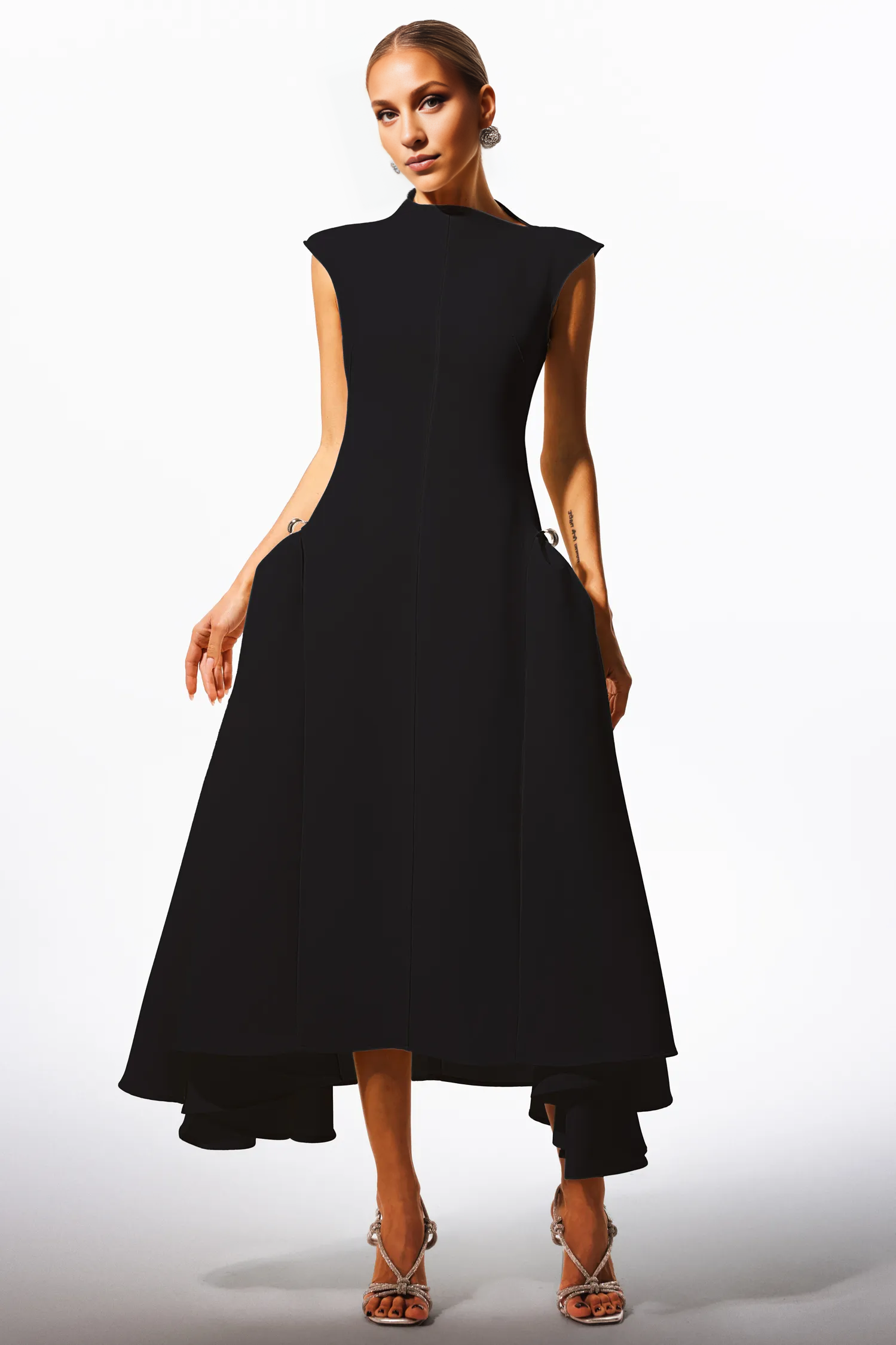 Paca Choker Sleeveless Maxi Dress Simple gentle atmospheric and unique design