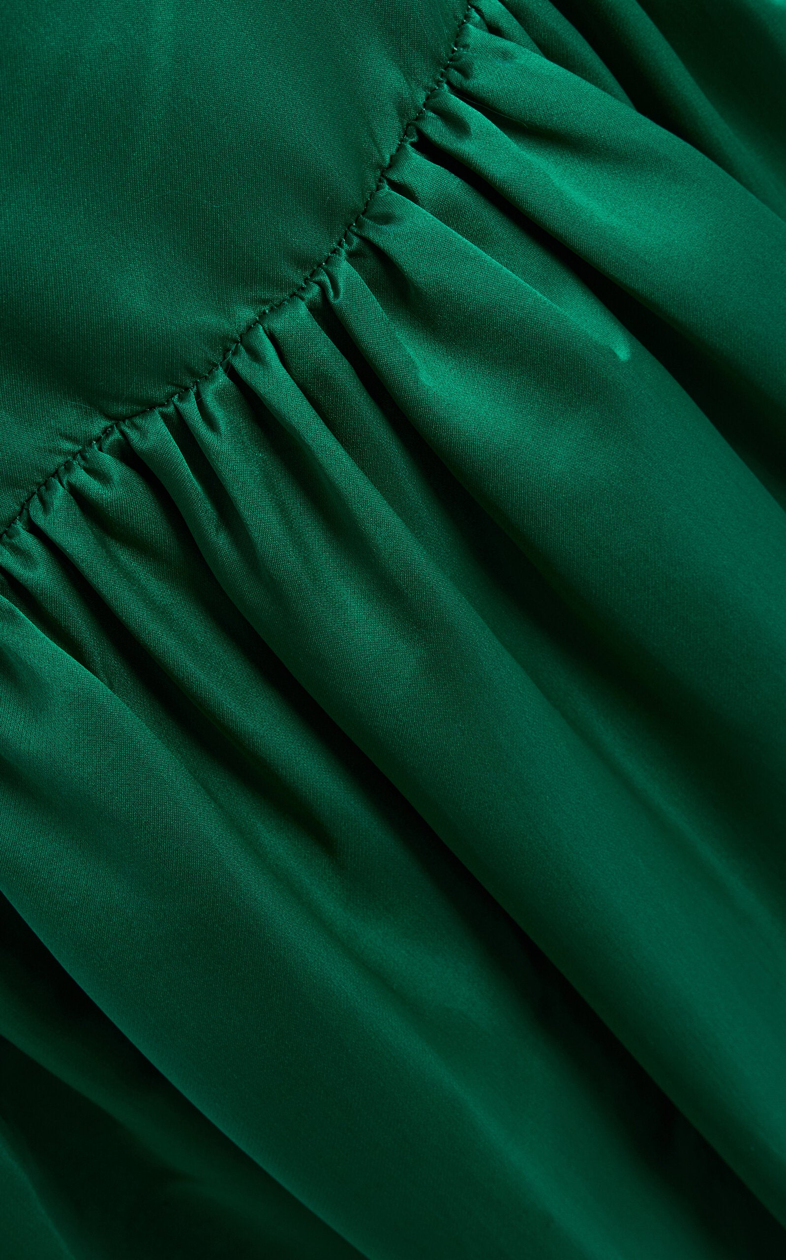 Oscar De La Renta 80s Drop-Waist Silk Gown Gentle beautiful and grand