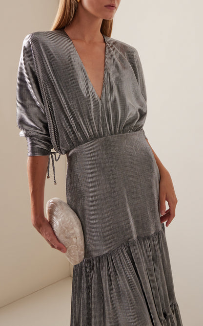Simple gentle beautiful and grand Exclusive La Dorada Crinkle Dress