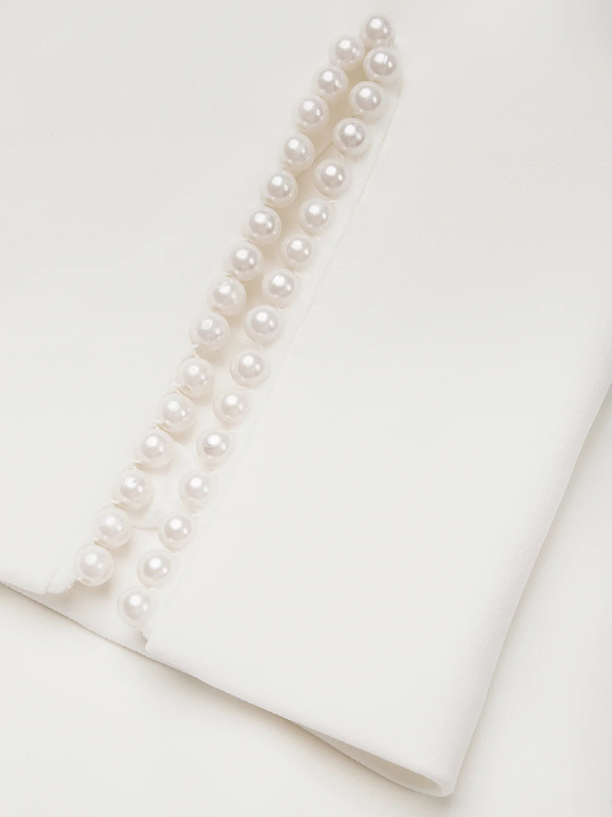 White Imitation Pearls Classic Crew Neck Half Sleeve Sheath Midi Dress