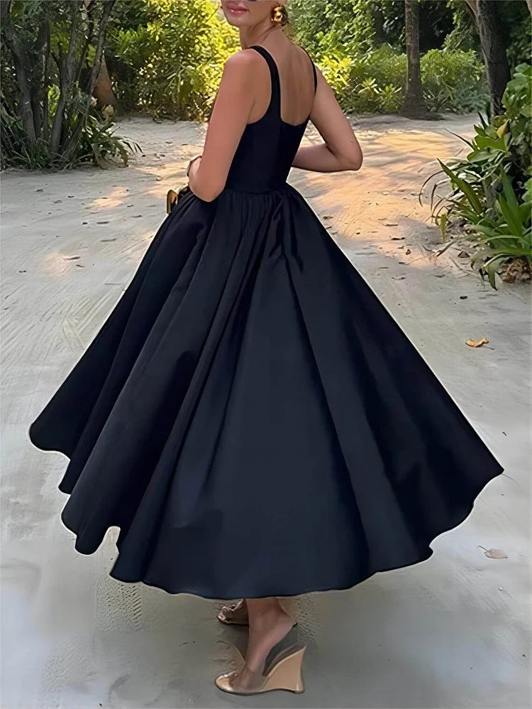 Stylish And Elegant Off-Shoulder Strapless Sleeveless Dress Simple atmospheric beautiful and unique desi