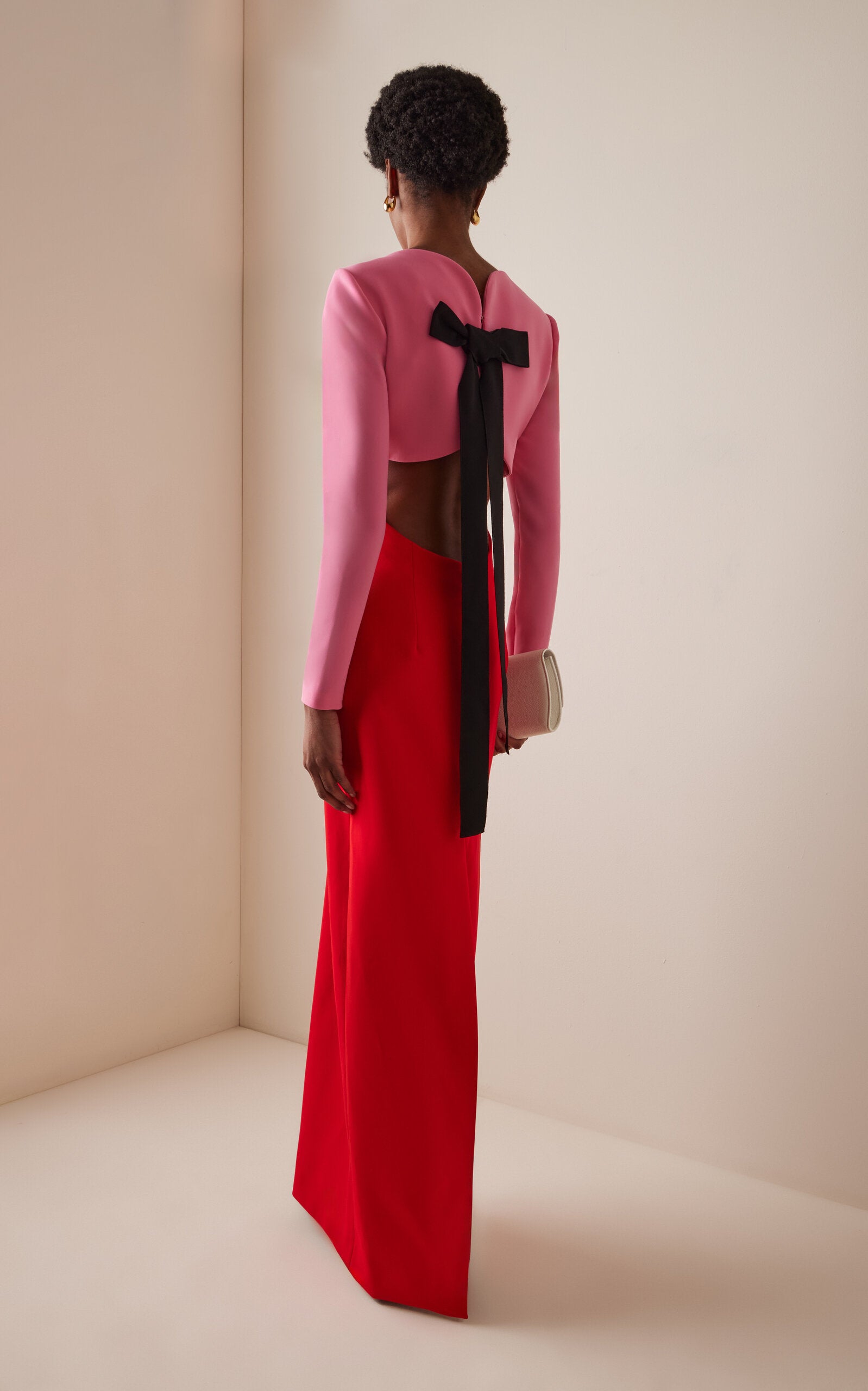 Cutout Crepe Gown Gentle beautiful and grand