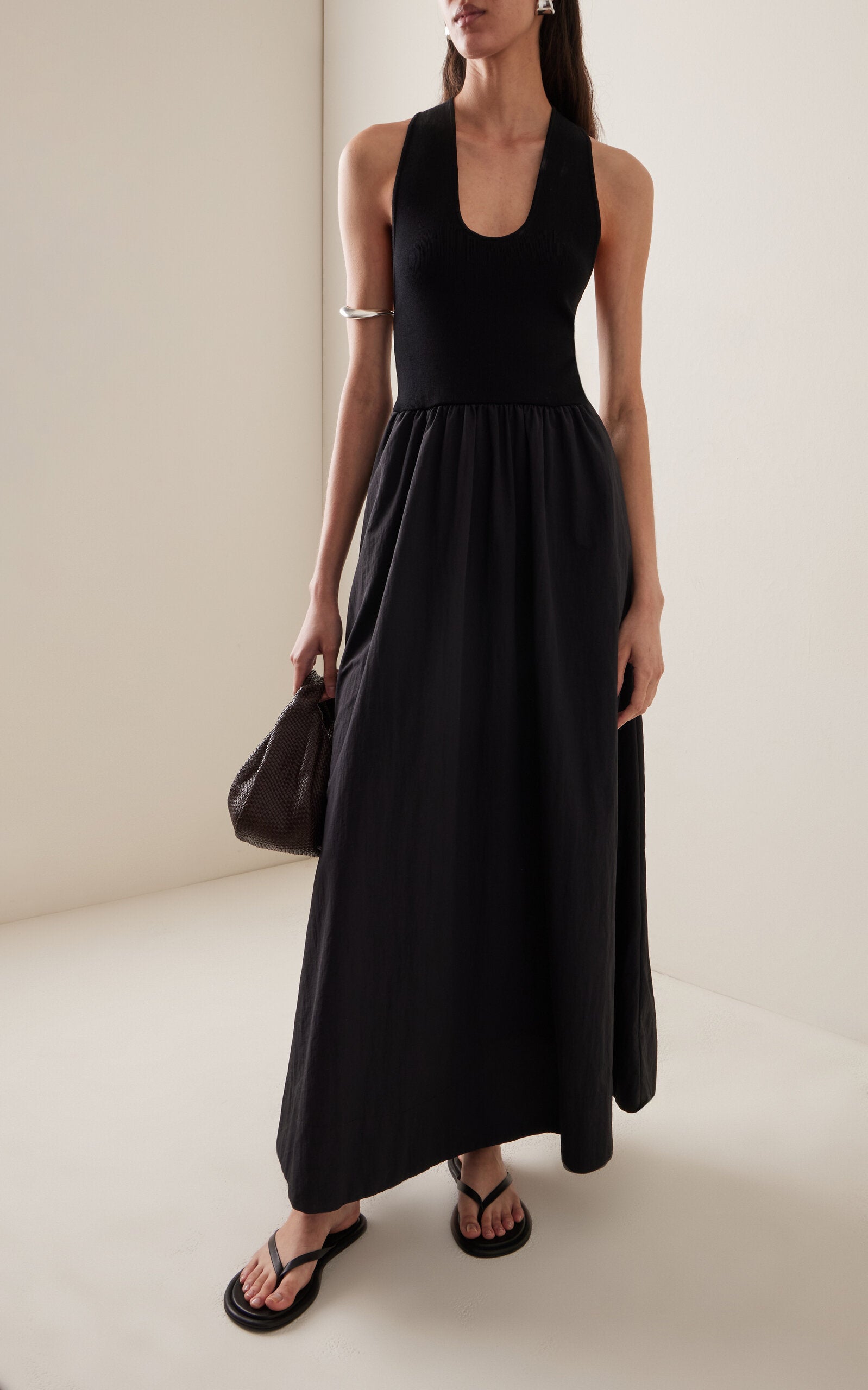 Simple gentle beautiful and grand Plunge Neck Dress