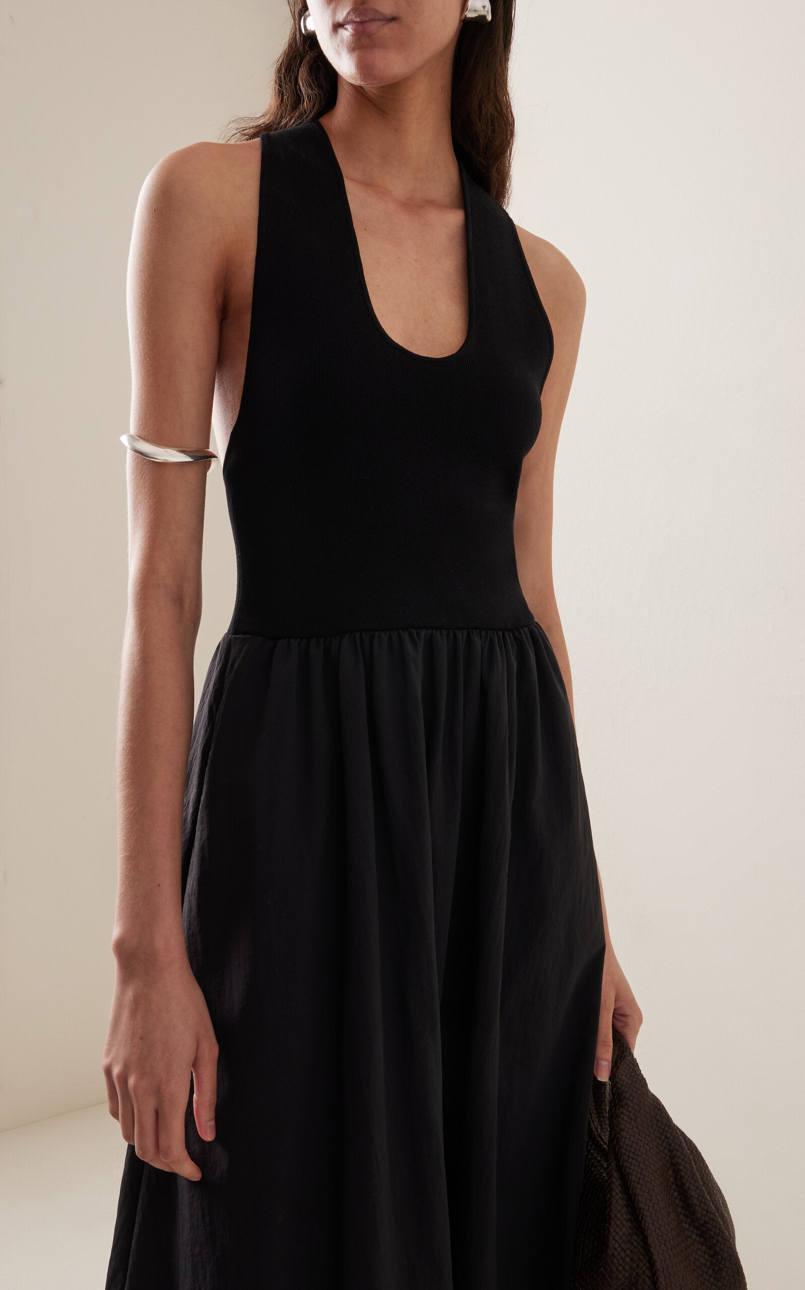 Simple gentle beautiful and grand Plunge Neck Dress