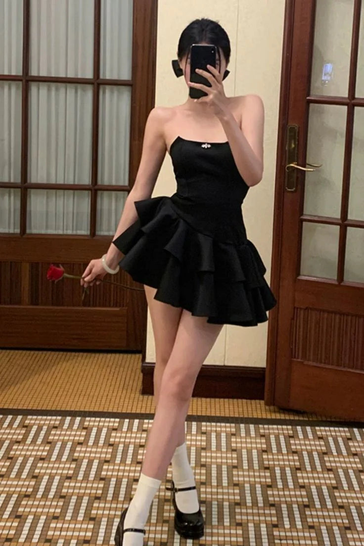 Chic Strapless Black Satin Short Prom Dresses Layered Black Homecoming Dresses Short Black Evening Dresses
