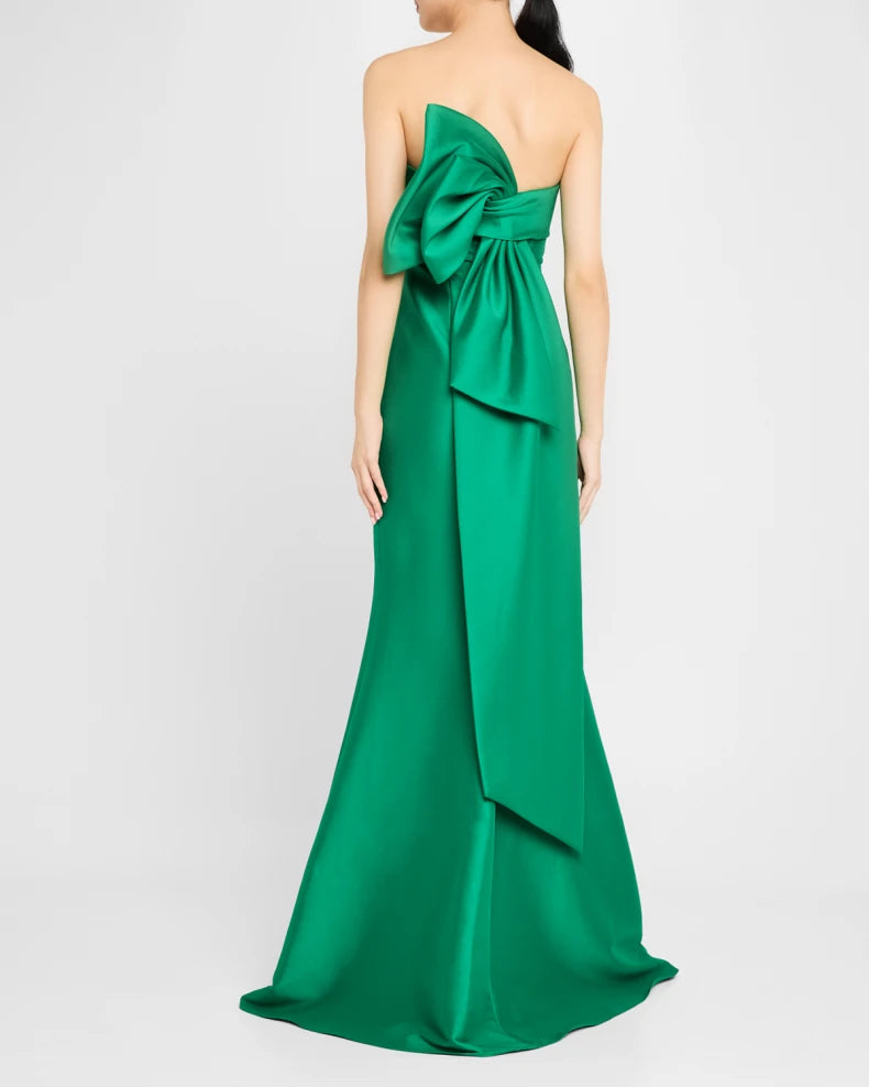 Charming and unique design Beautiful generous simple Strapless Bow-Back Mermaid Gown