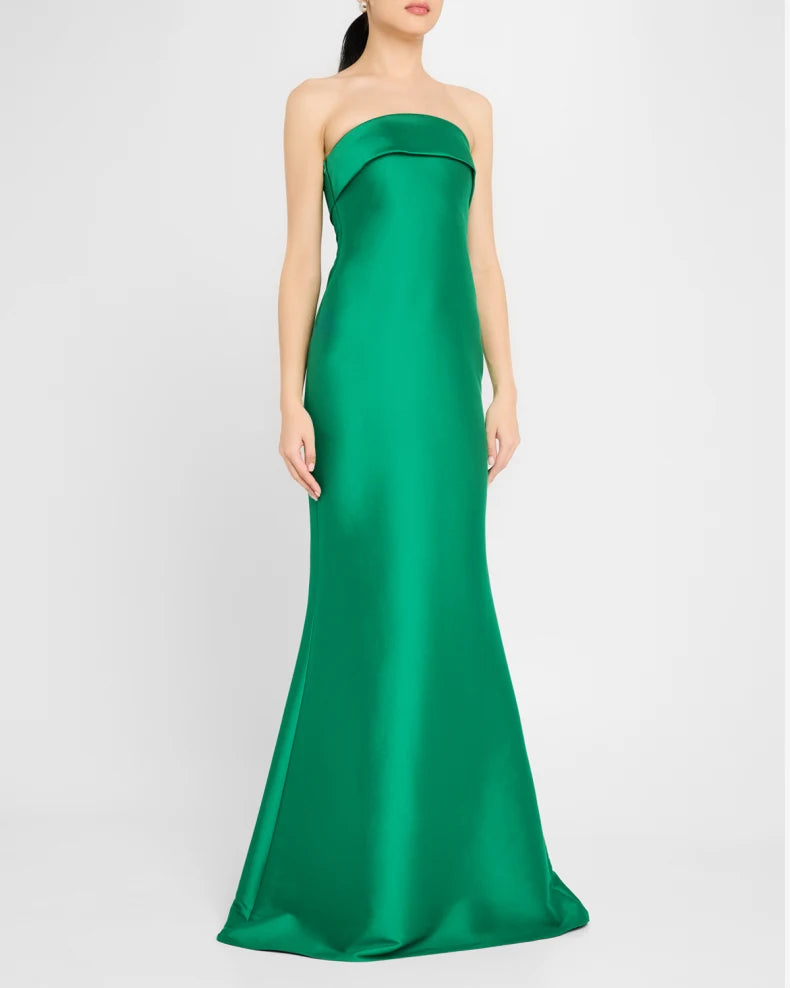 Charming and unique design Beautiful generous simple Strapless Bow-Back Mermaid Gown