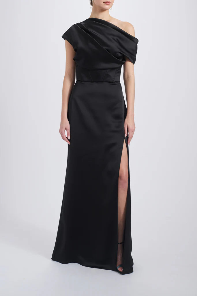 Fluid satin off-the-shoulder slouch gown with corset detail Simple atmo spheric beautiful and unique design
