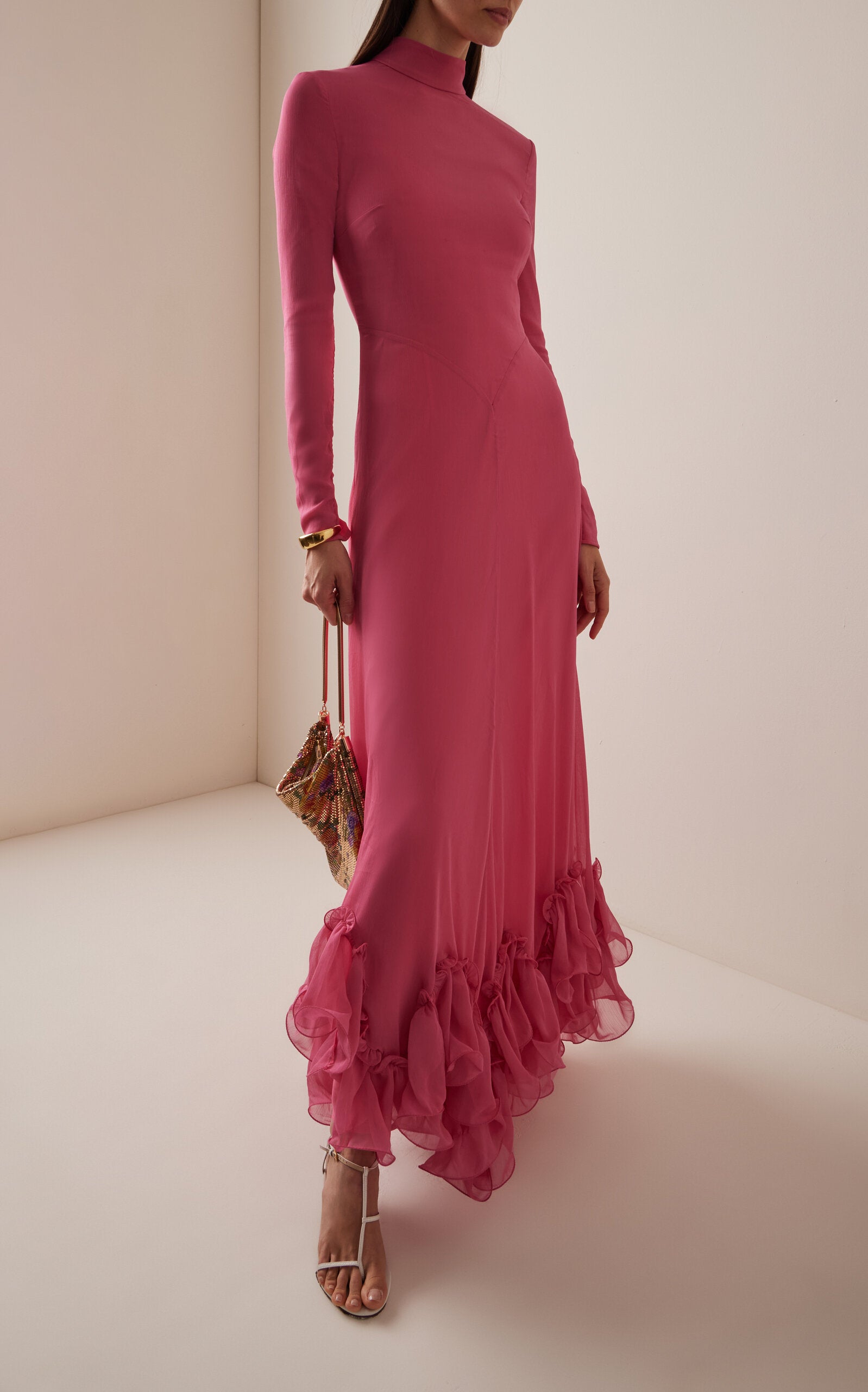 Ruffled Chiffon Gown Simple gentle beautiful and grand
