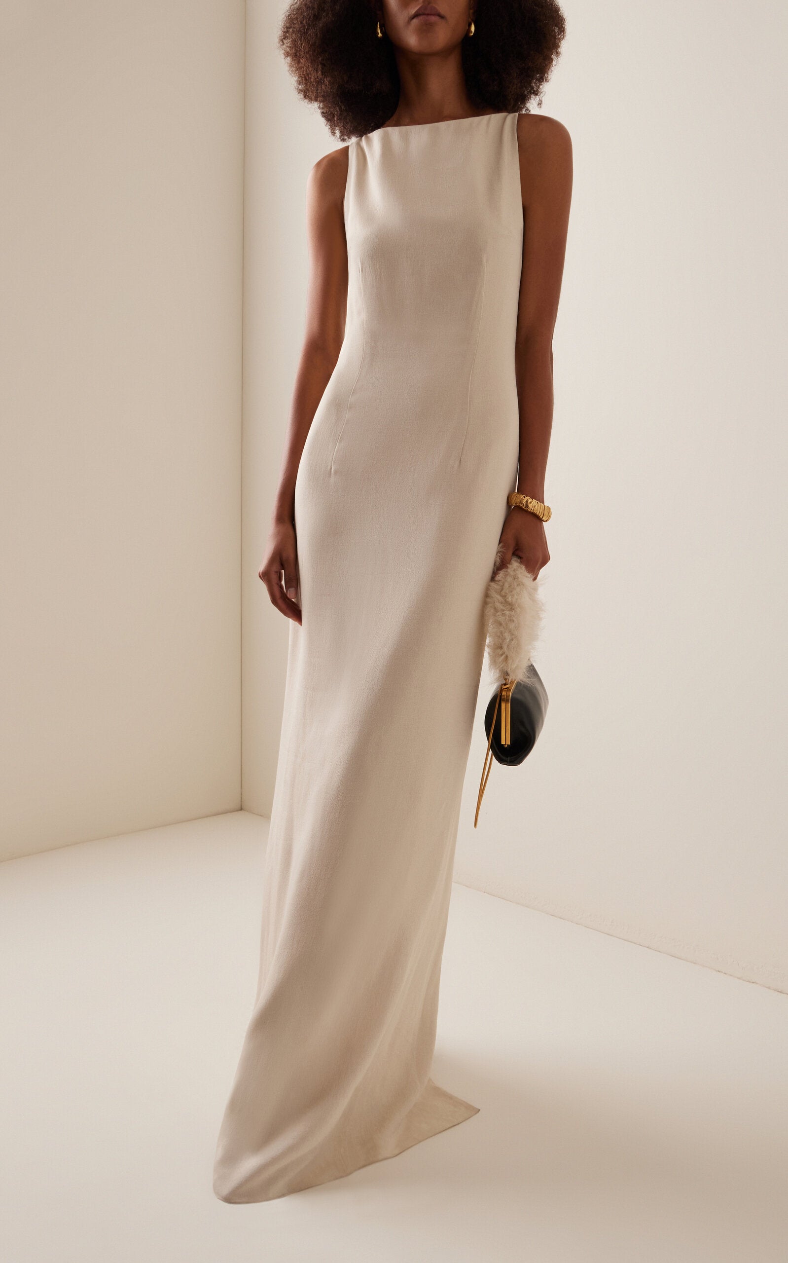 Hebe Crepe Gown  Hebe Simple gentle beautiful and grand