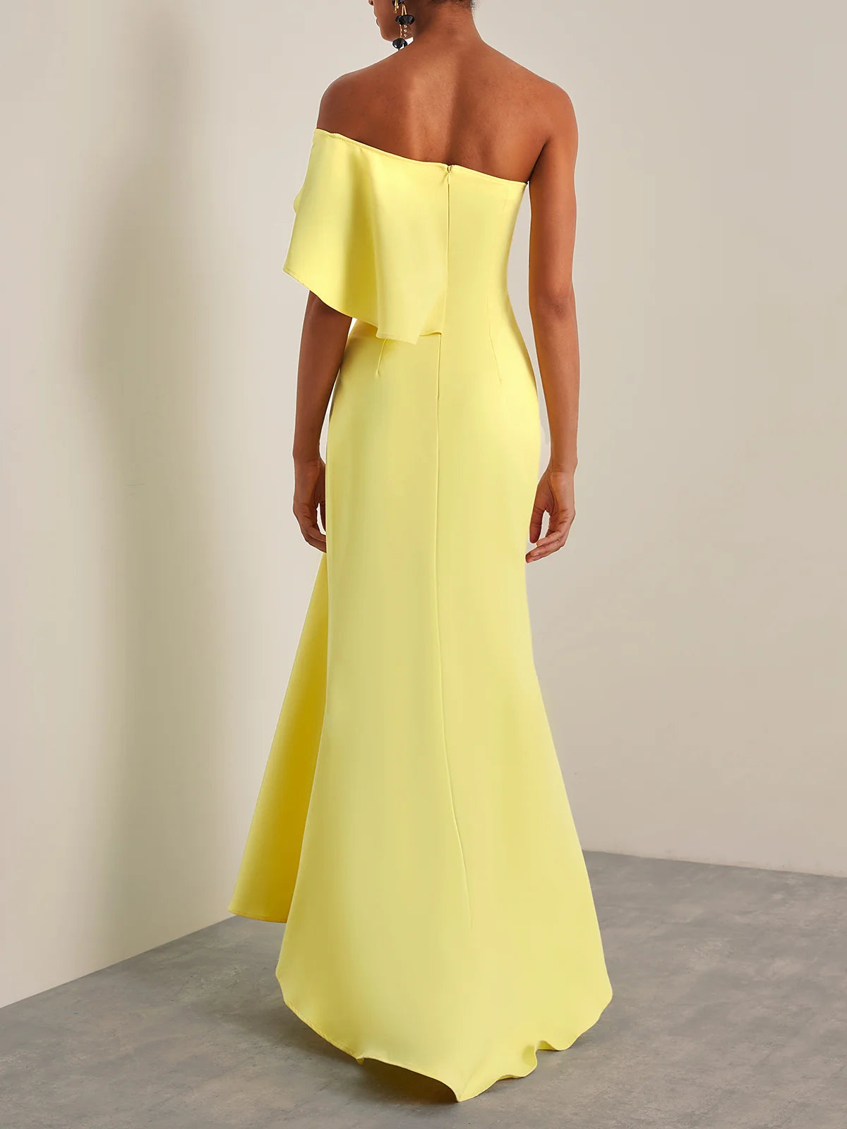 Simple beautiful generous and full of charm Yellow Ruched One Shoulder A-Line Gown