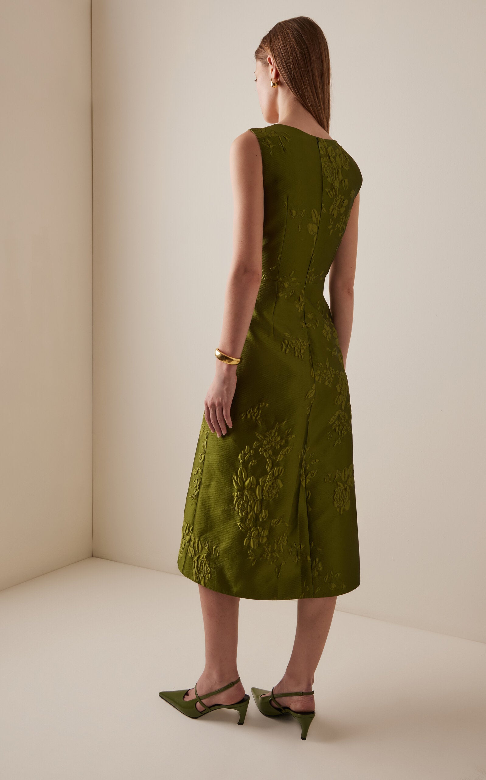 Embossed Satin Jacquard Midi Dress Full of charm simple and atmospheri