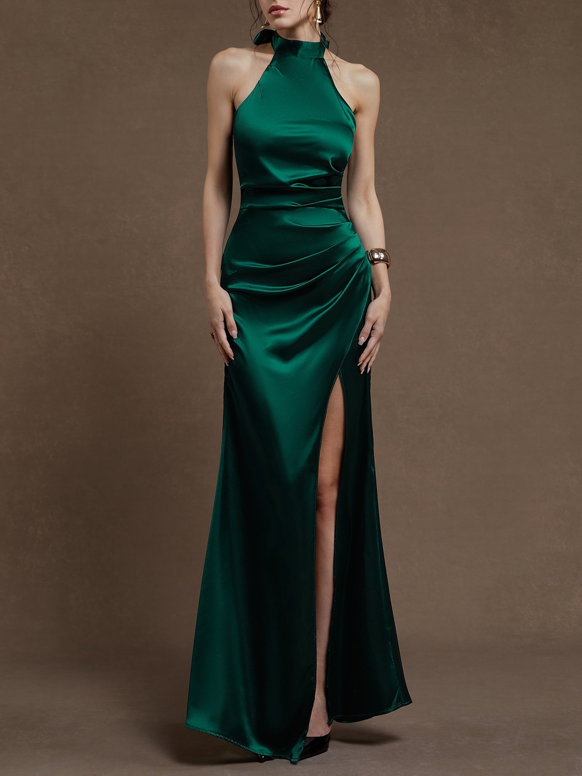 Simple beautiful generous and full of charm Green Side-Slit Ruched Satin Halter Sleeveless Sheath Maxi Dress