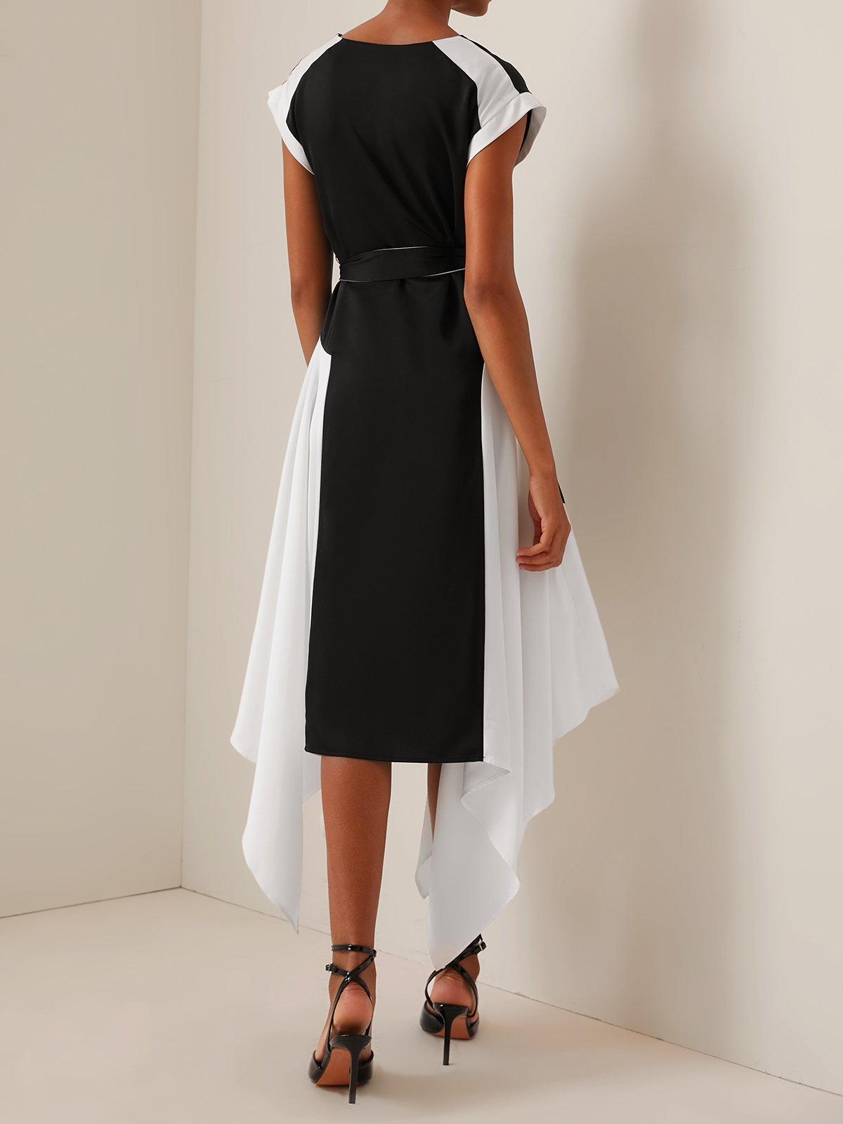 Simple beautiful generous and full of charm Black V Neck Short Sleeve Tie Waist A-line Midi Dress