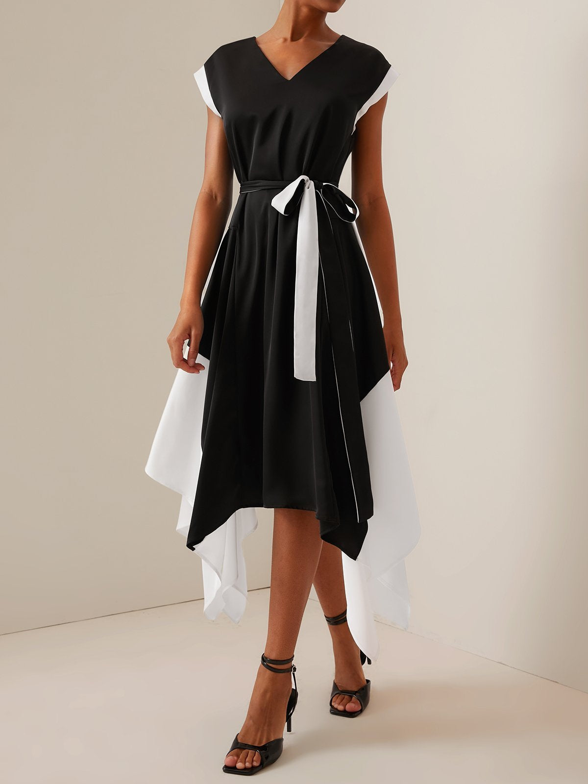 Simple beautiful generous and full of charm Black V Neck Short Sleeve Tie Waist A-line Midi Dress