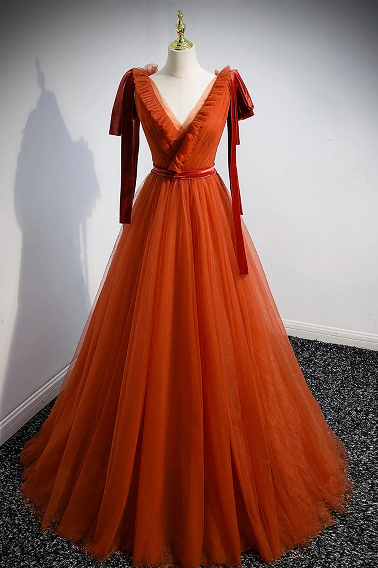 A-Line Tulle Long Prom Dress Orange V-Neck Long Simple Evening Dress simple gentle atmospheric and unique desi Bring summer colors to enhance whitenes