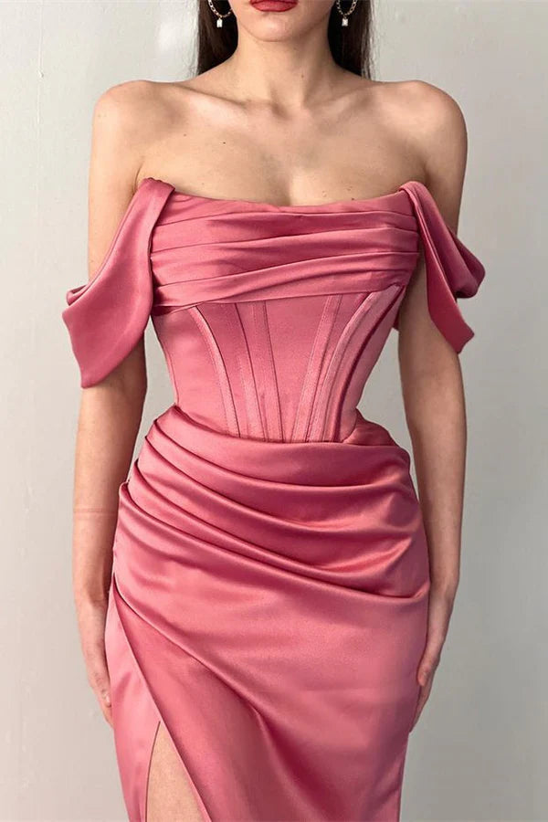 Fabulous Floor-Length Off-Shoulder Mermaid Satin Prom Dress with a Dramatic Split Simple gentle atmospheric and unique design  ﻿