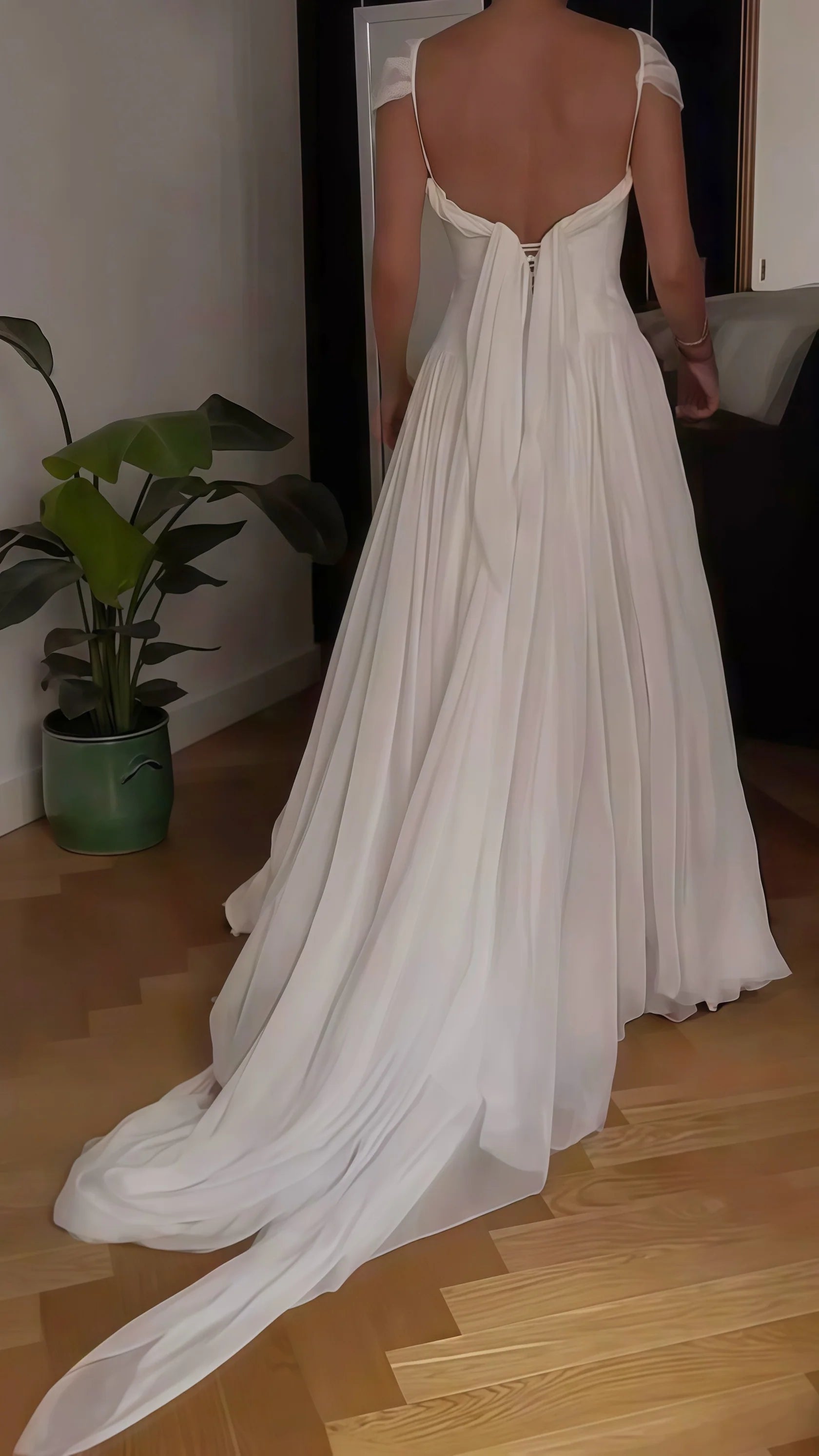 Sexy Mermaid Long Prom Dress Special White Pleated Party Dress Cap Sleeves Chiffon Wedding Gown