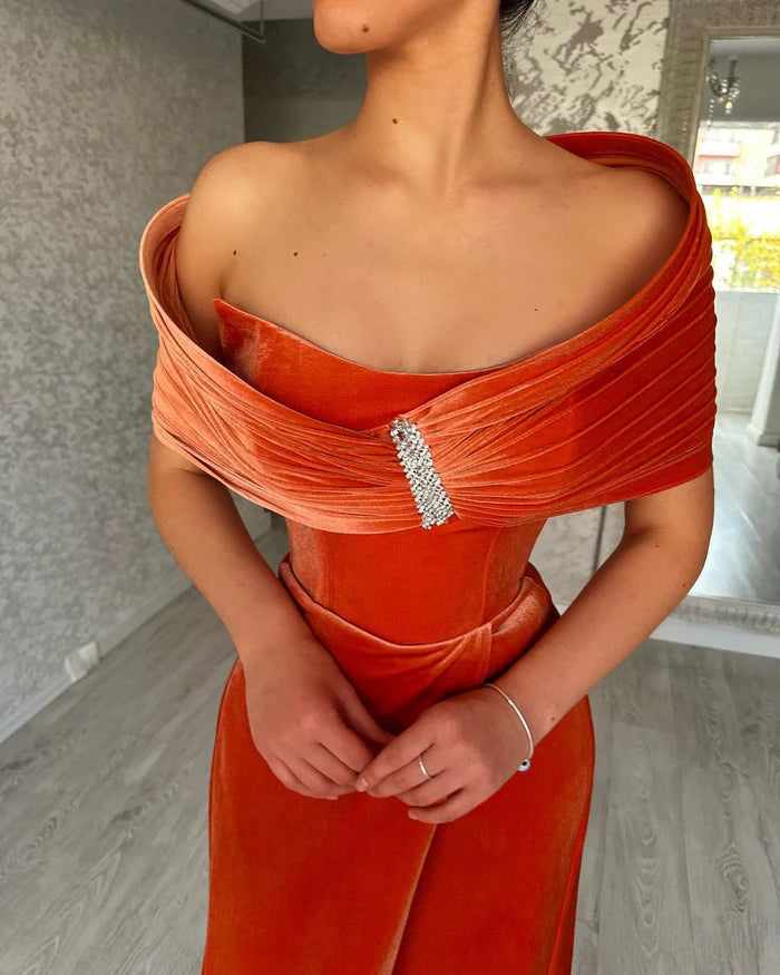 Elegant Long Mermaid One Shoulder Sleeveless Evening Dress With Side Slit Simple gentle atmospheric and unique design