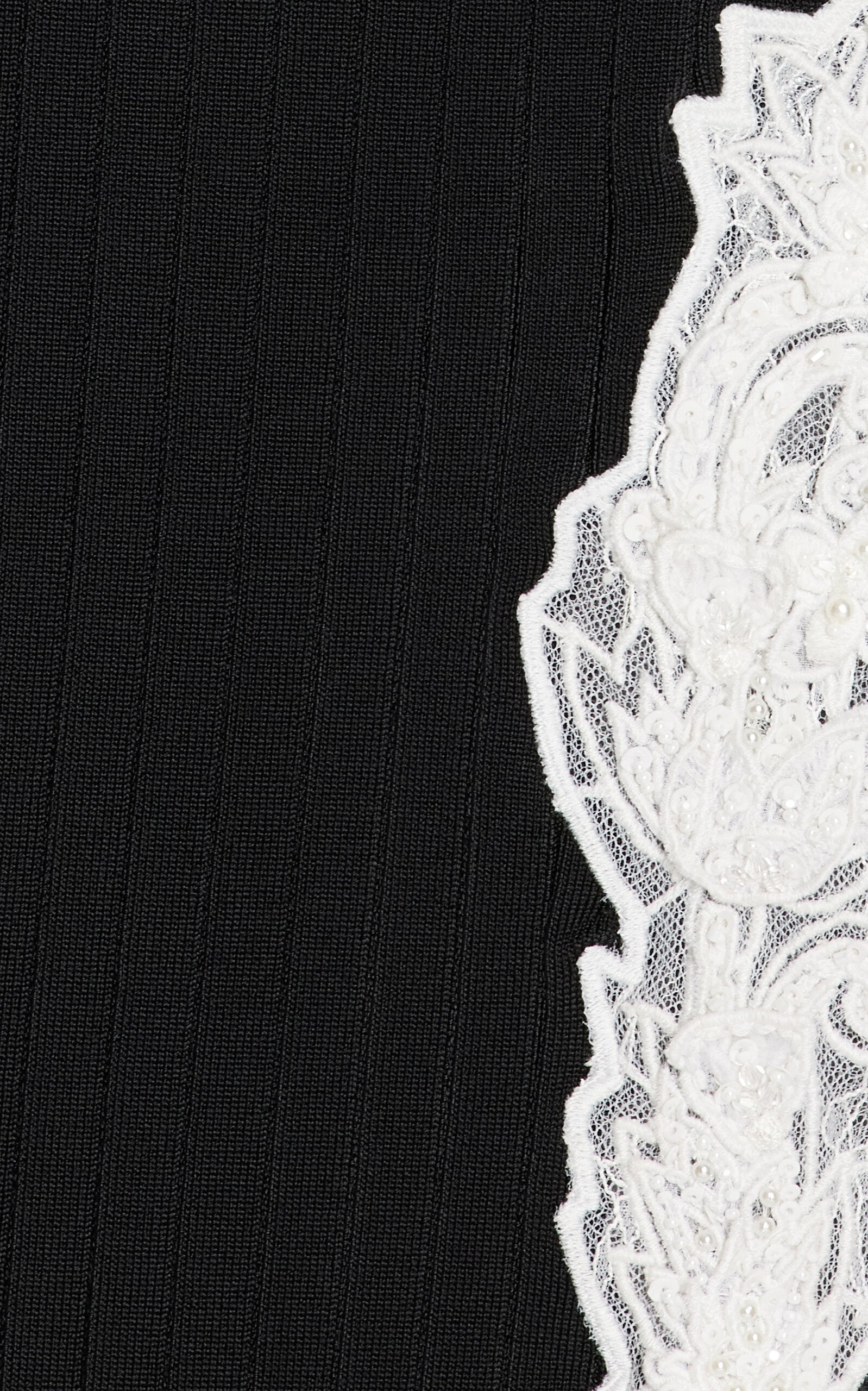 Lace-Trimmed Knit Midi Dress Full of charm simple and atmospheric