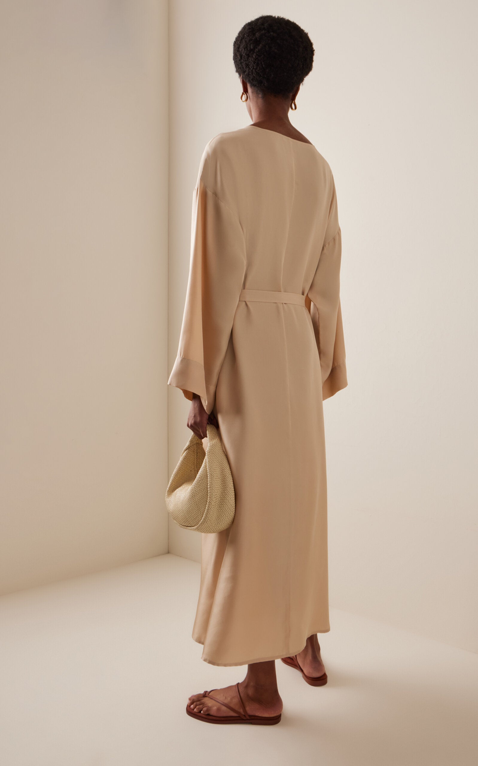 Silk Midi Dress Full of charm simple and atmospheric