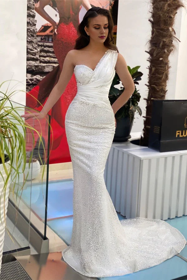 White Mermaid Prom Dress One Shoulder Sleeveless Long Simple gentle atmospheric and unique design  ﻿