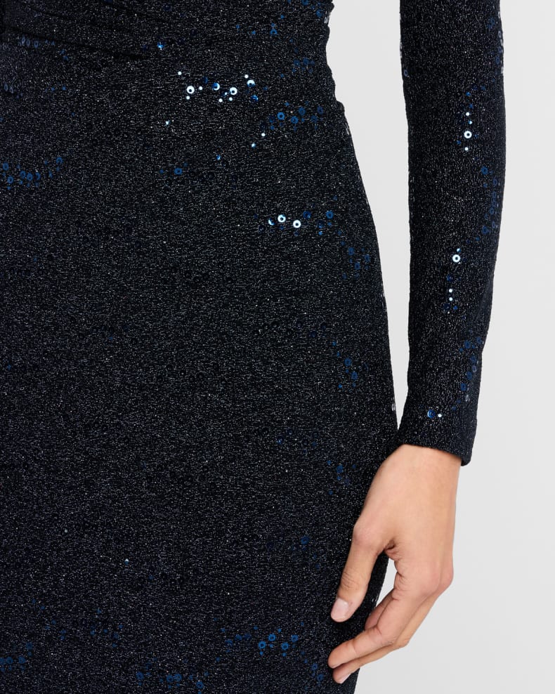 Stardust Trumpet Jersey Long-Sleeve Gown Beautiful and charming simple and unique design