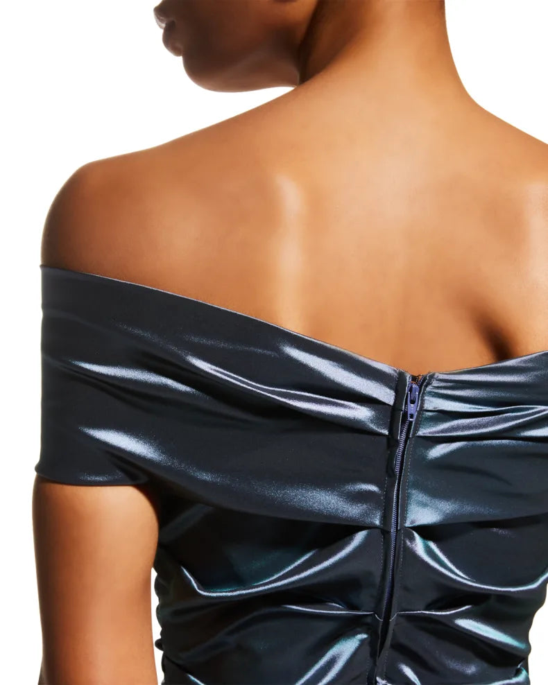 Off-Shoulder Ruched Taffeta Gown Beautiful and charming simple and unique desig