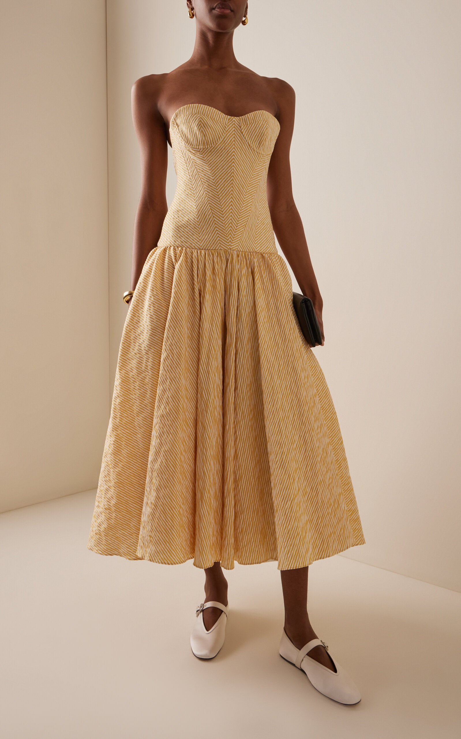 Striped Corseted Midi Dress Full of charm simple and atmospheric