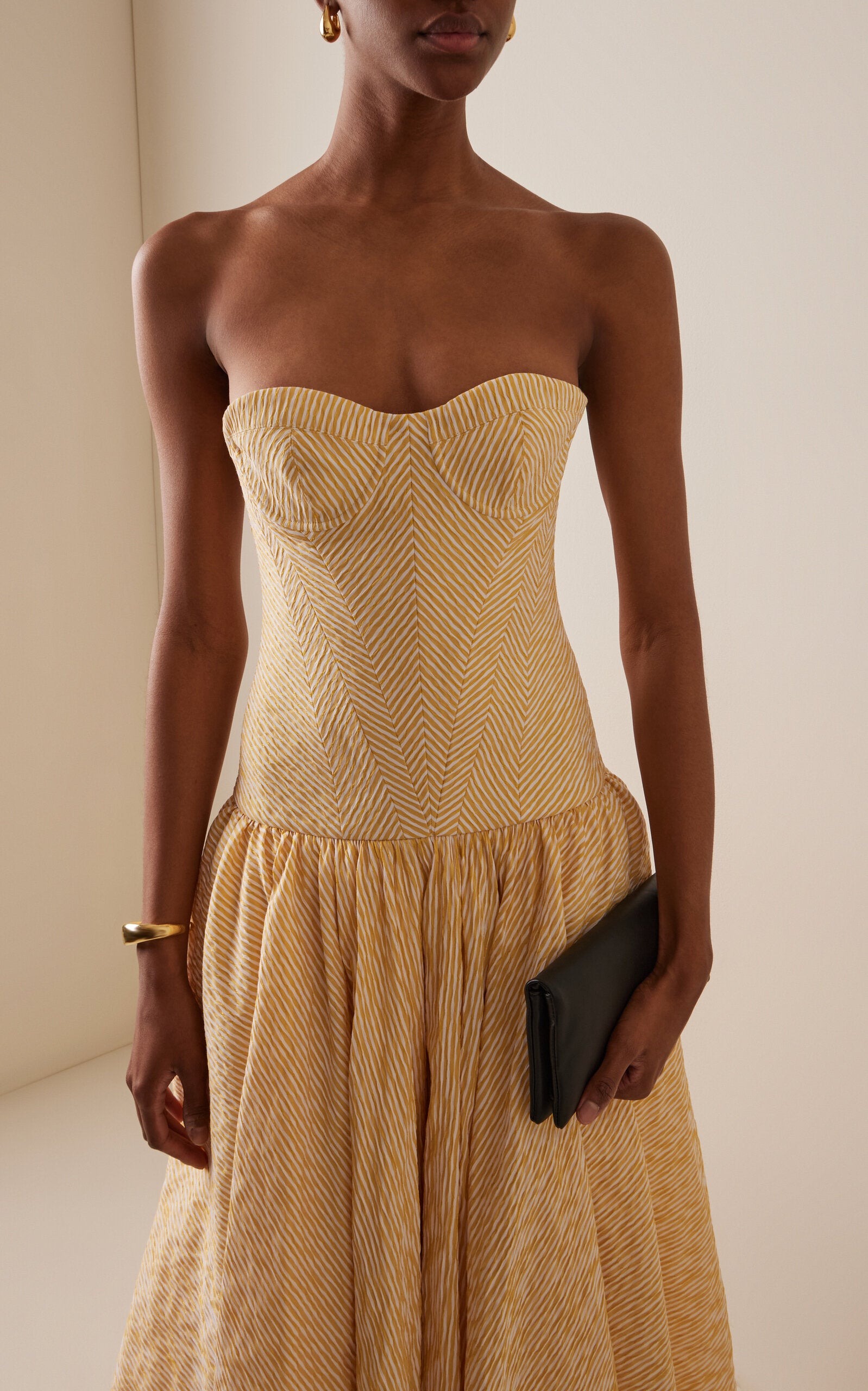 Striped Corseted Midi Dress Full of charm simple and atmospheric