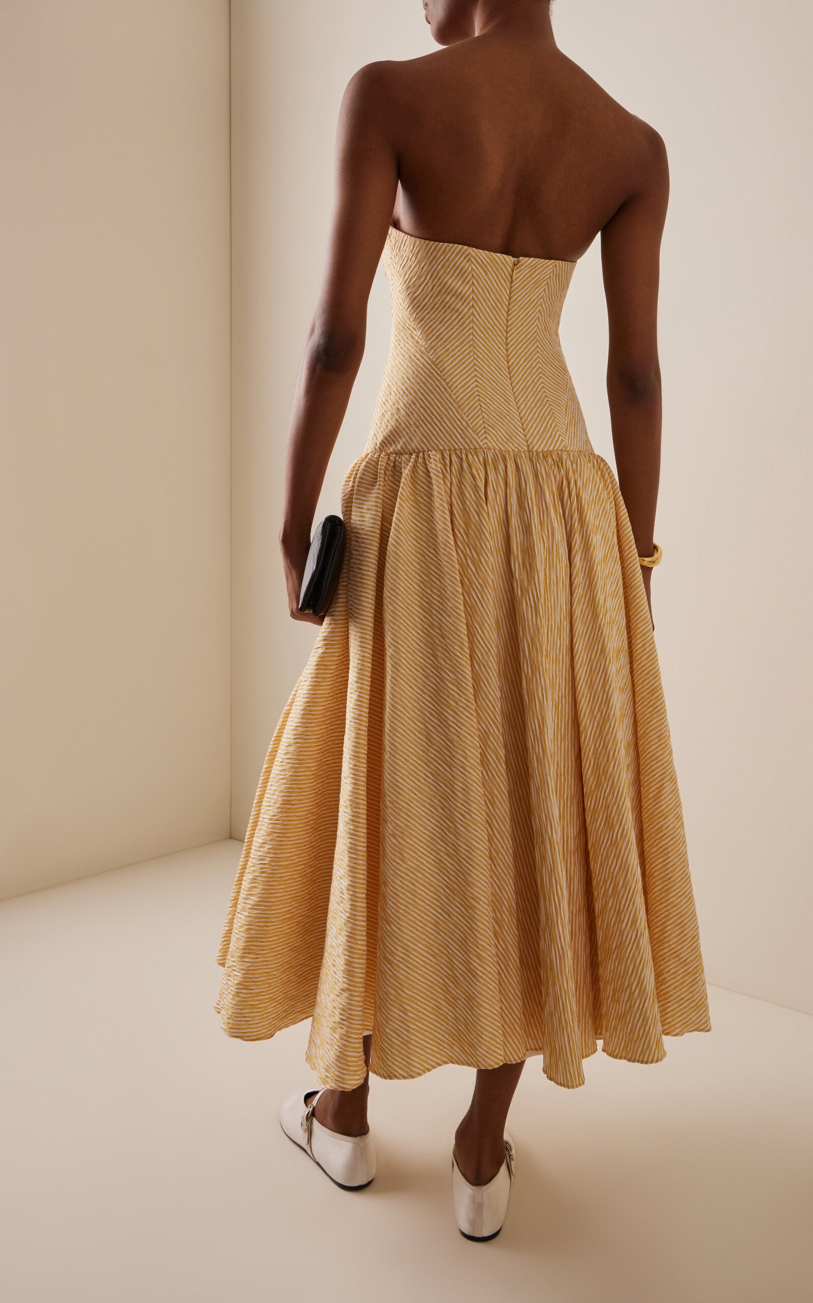 Striped Corseted Midi Dress Full of charm simple and atmospheric