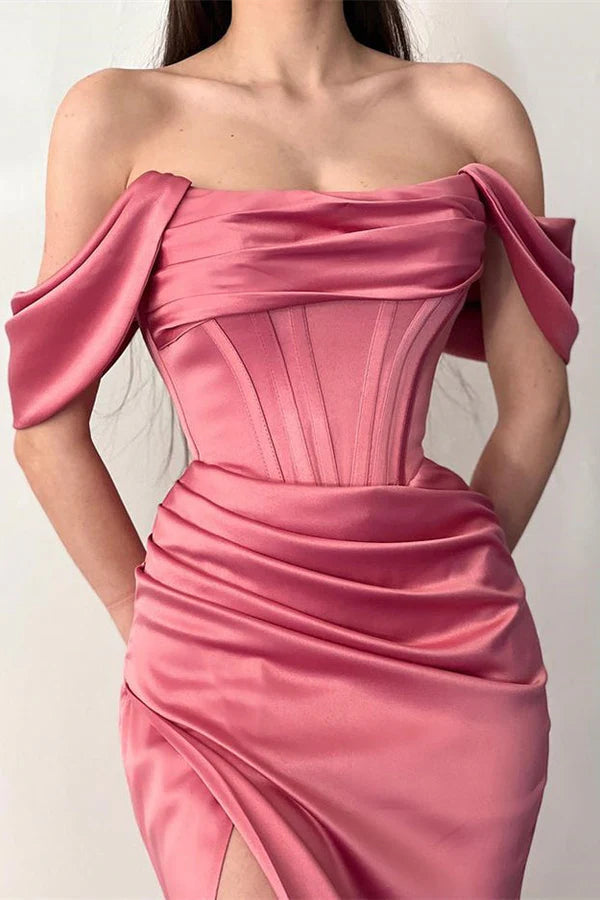 Fabulous Floor-Length Off-Shoulder Mermaid Satin Prom Dress with a Dramatic Split Simple gentle atmospheric and unique design  ﻿
