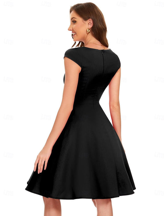 A-Line Evening Gown Mother Of The Bride Dress Formal Knee Length Long Sleeve V Neck Belt  Sash Italy Satin with Ruched