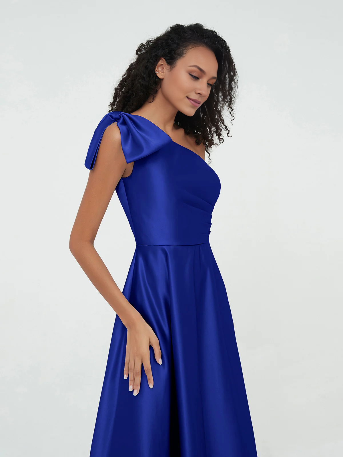 One-Shoulder Long Satin Dresses with Pockets-Royal Blue Simple gentle atmospheric and unique design