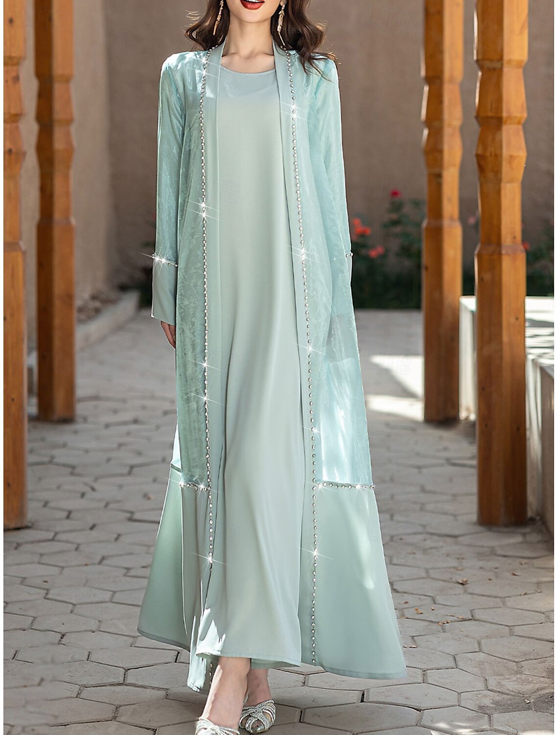 A-Line Mother of the Bride Dress Elegant Vintage Crew Neck Floor Length Satin Long Sleeve with Beading