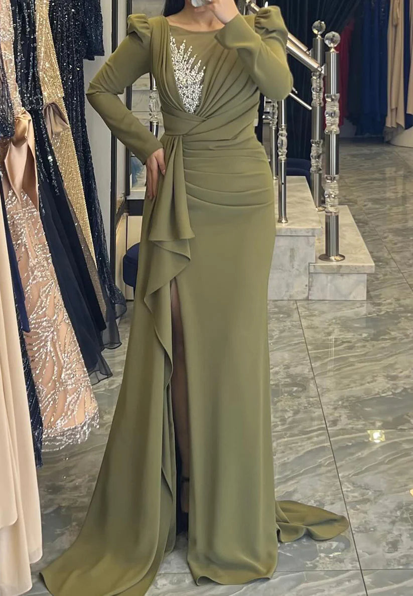 Scoop Long Sleeves Beaded Pleated Mermaid Mother of Bride Dress simple gentle atmospheric and unique desi Bring summer colors to enhance whiteness