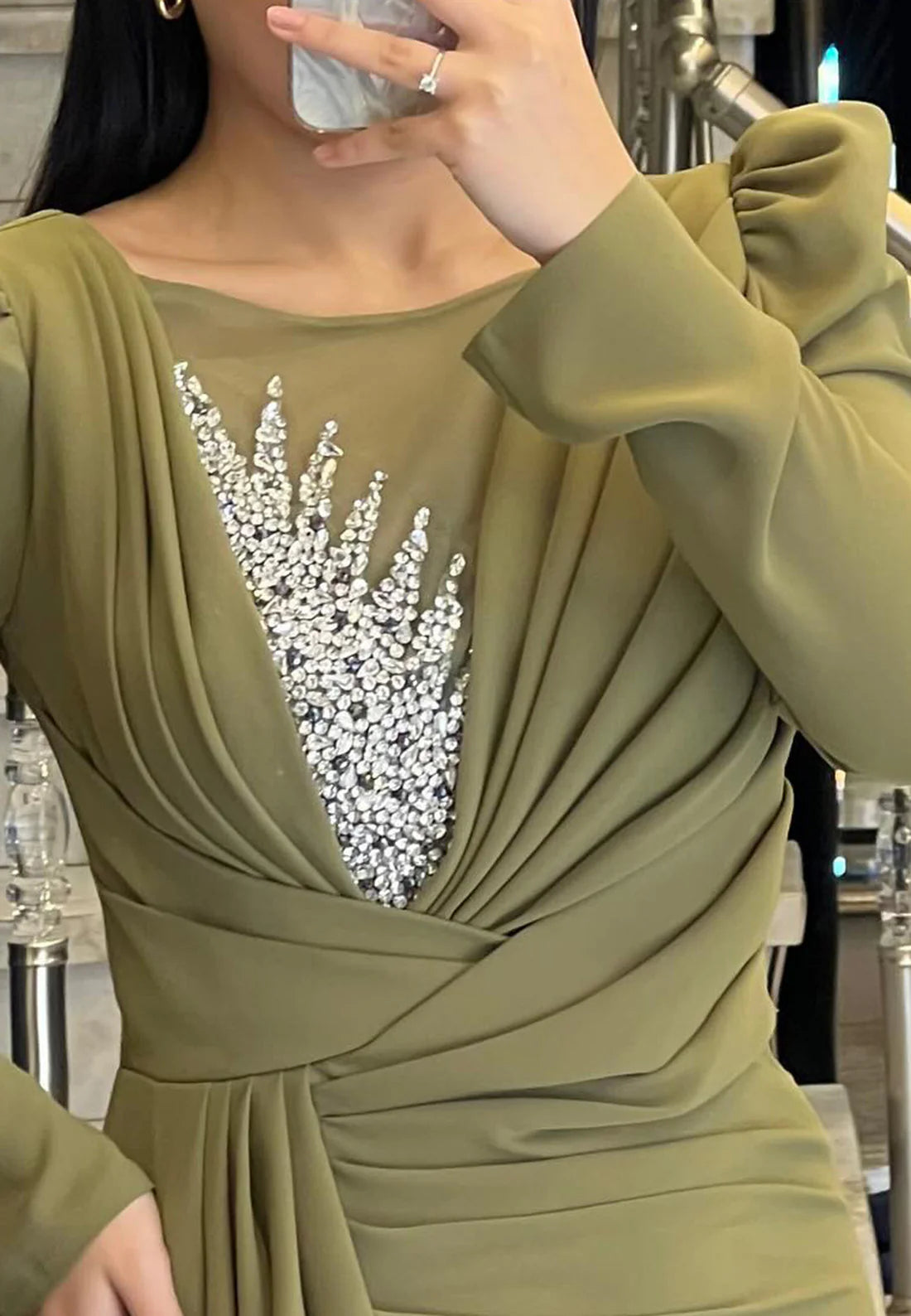 Scoop Long Sleeves Beaded Pleated Mermaid Mother of Bride Dress simple gentle atmospheric and unique desi Bring summer colors to enhance whiteness