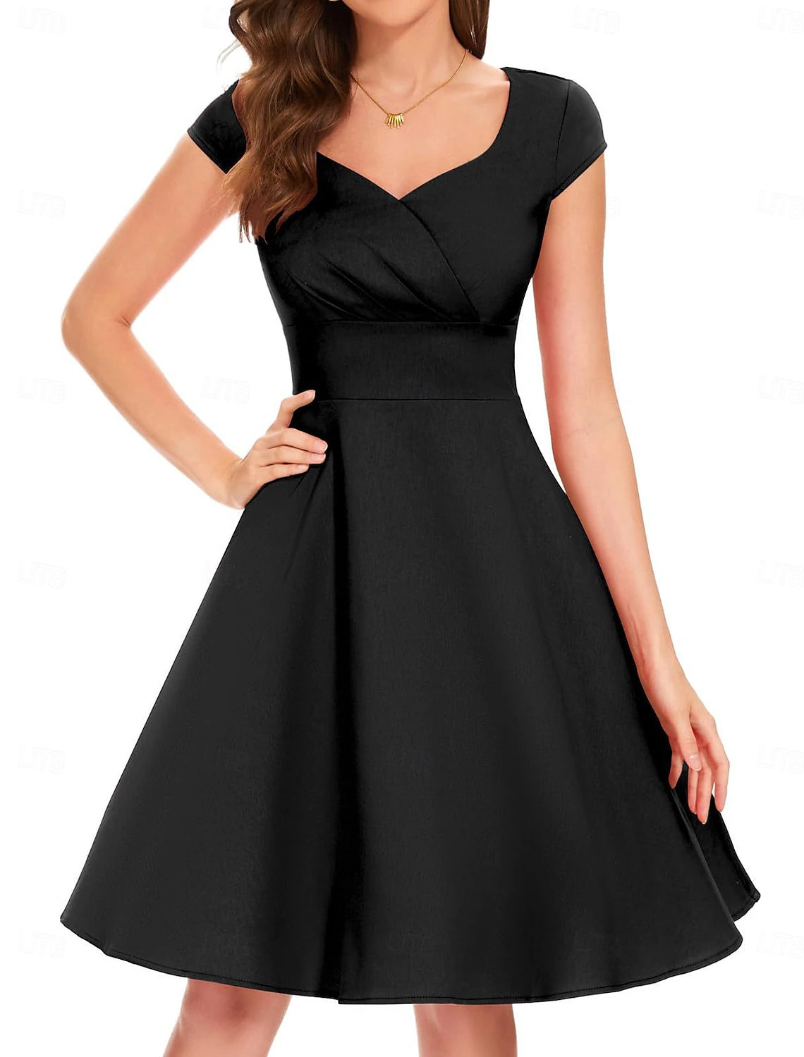 A-Line Evening Gown Mother Of The Bride Dress Formal Knee Length Long Sleeve V Neck Belt  Sash Italy Satin with Ruched