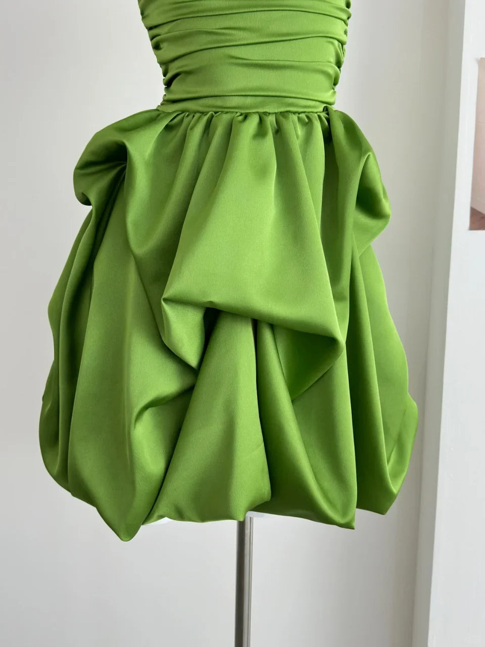 Chic Green Strapless A Line Mini Prom Dress Homecoming Dress simple gentle atmospheric and unique desi Bring summer colors to enhance whiteness ﻿